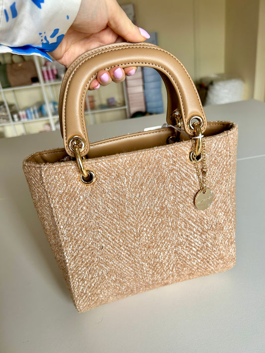 Borsa Teodora