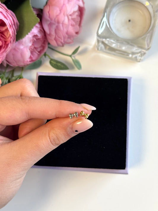 Orecchino fiocchetto